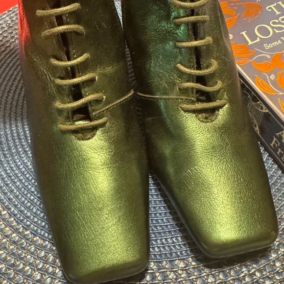 L'INTERVALLE Metallic Green Lace-Up Boots - Picture 3 of 6